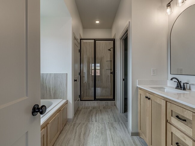 Building Photo - Brand New Home In Noble!