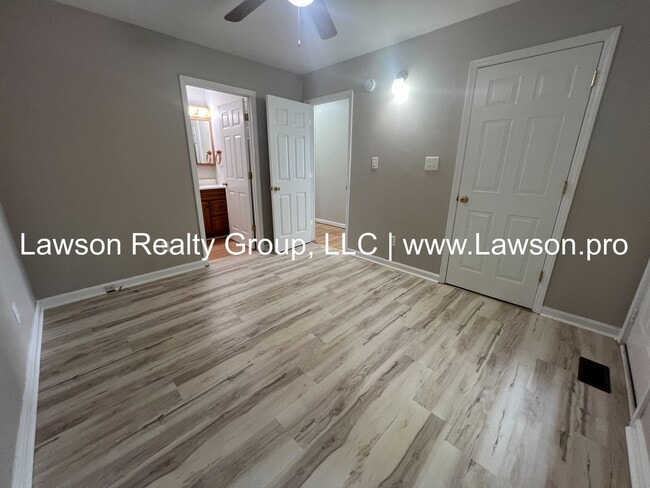 Building Photo - One Level Living in Vinton!