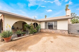 Building Photo - 1733 Michael Way