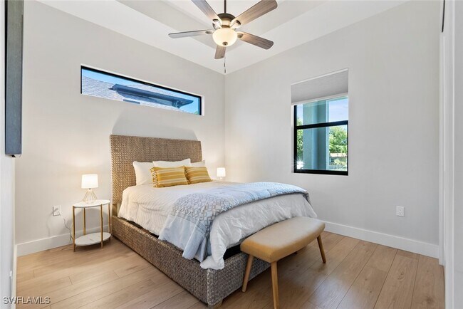 Building Photo - 3552 Hibiscus Ave