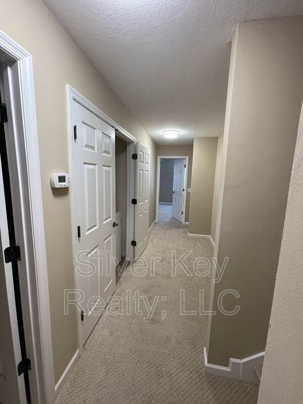 Building Photo - 415 Ashbury Cir