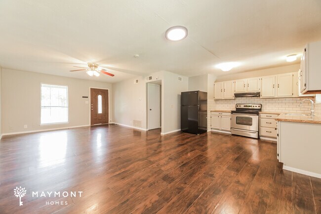Building Photo - 3 Bedroom Dallas Home