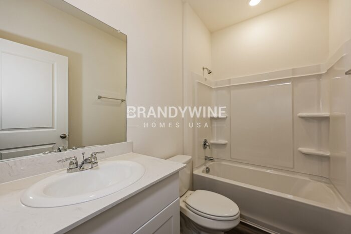 Building Photo - 8352 Sniptoe Dr