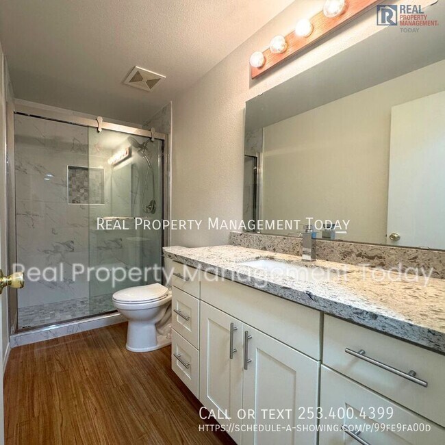 Building Photo - 13812/13814 107th Avenue Ct E-13812