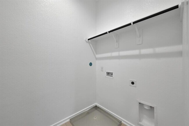 Building Photo - 543 Longleaf Pine Dr