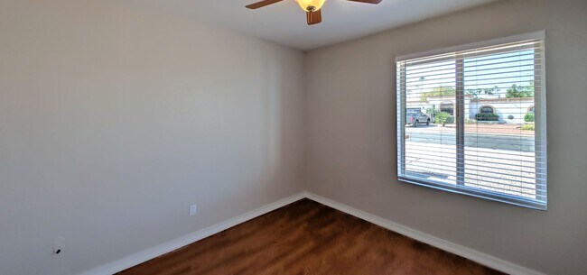 Building Photo - 2431 W Plata Ave