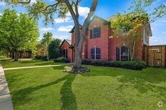 Building Photo - 4017 Strattford Dr