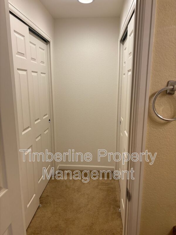 Building Photo - 4096 Diamond Ridge View