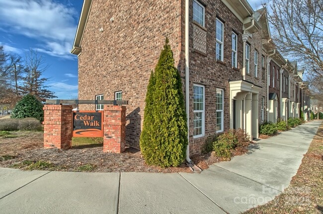 Building Photo - 9503 Longstone Ln