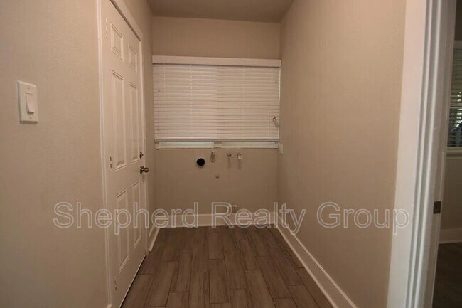 Building Photo - 3993 3rd St
