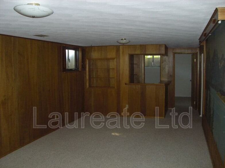 Building Photo - 3344 S Elmira Ct