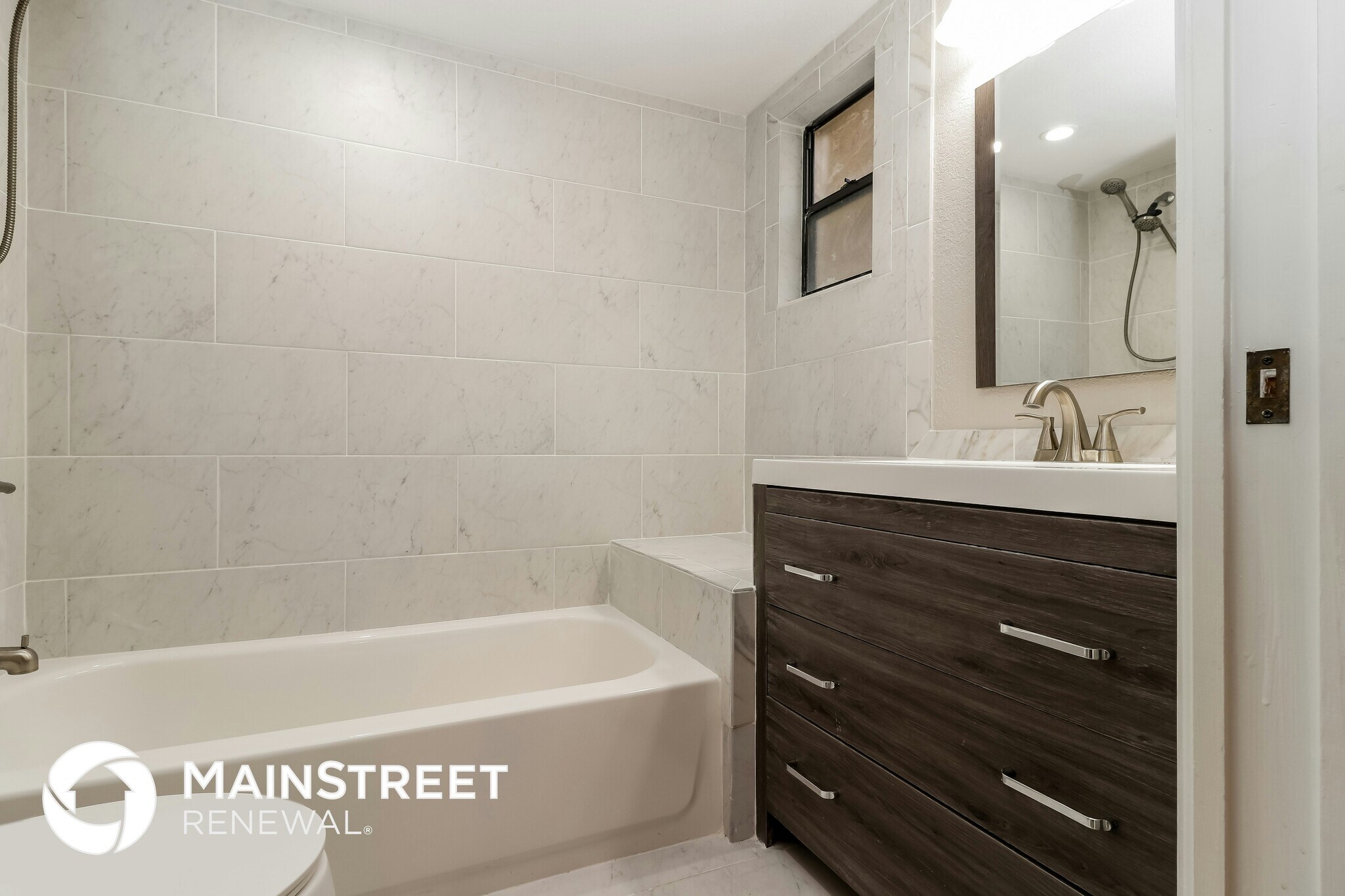 Building Photo - 11012 Bentwood Ct