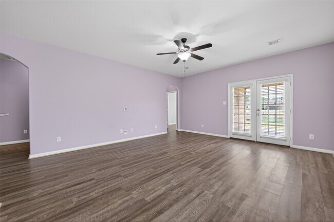 Building Photo - 30914 W Lost Creek Blvd