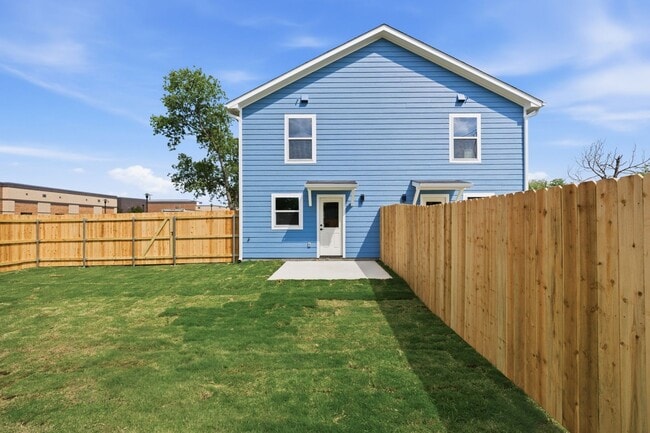 Building Photo - Brand New, Modern, and Ready for You in Temple, TX!