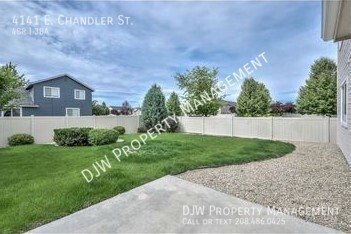 Building Photo - The Perfect Meridian Home Near the Village...