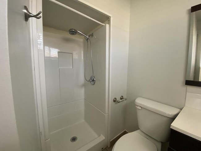 Building Photo - 189 Tennyson Ave