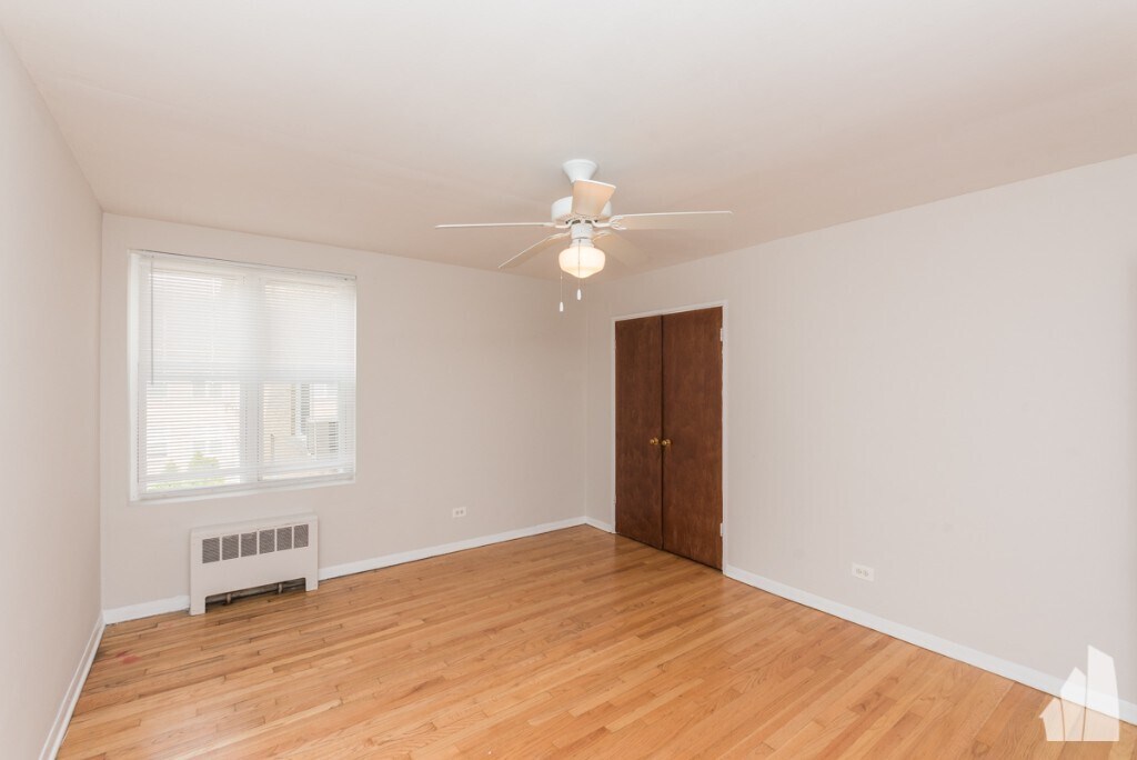 Building Photo - 7534 N Bell Ave