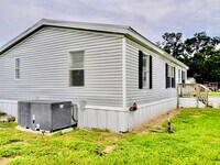 Building Photo - 9901 E Fowler Ave