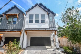 Building Photo - 4112 Marina St