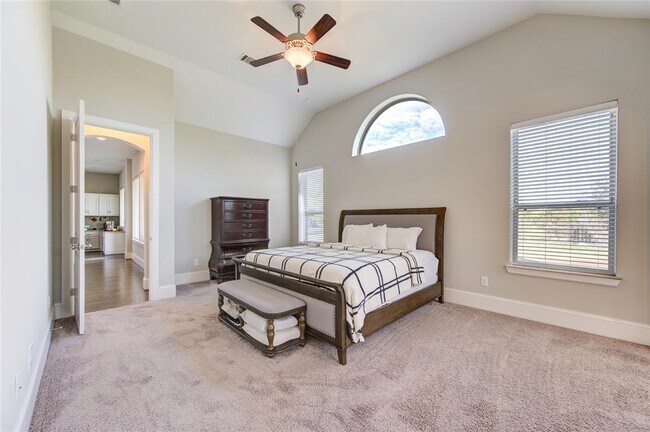Building Photo - 2403 Juniper Bnd