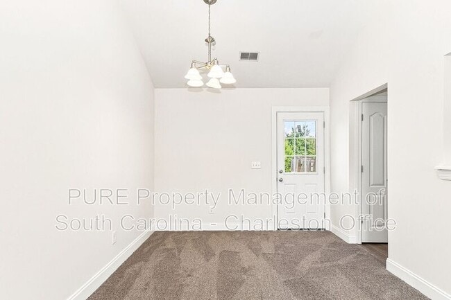 Building Photo - 229 Equinox Cir