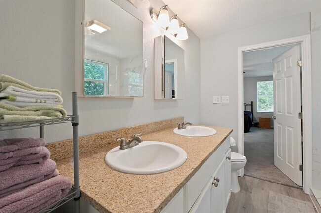 Building Photo - 119 N Kanaio Dr