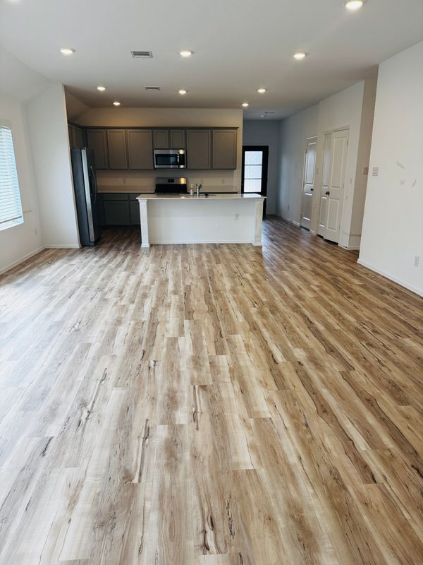 Building Photo - 3713 River Sand Rd