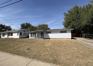 Building Photo - 2112 Kevin Ct