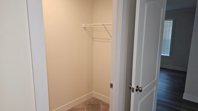 Building Photo - 3617 N Grand Ave E