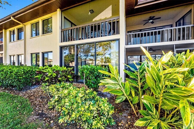 Building Photo - 5219 Lake Village Dr