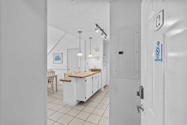 Building Photo - All Inclusive Seasonal Rental Available NOW-3/31/2026