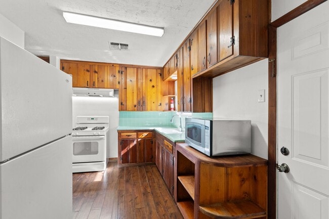 Building Photo - 241 W Rittenhouse St