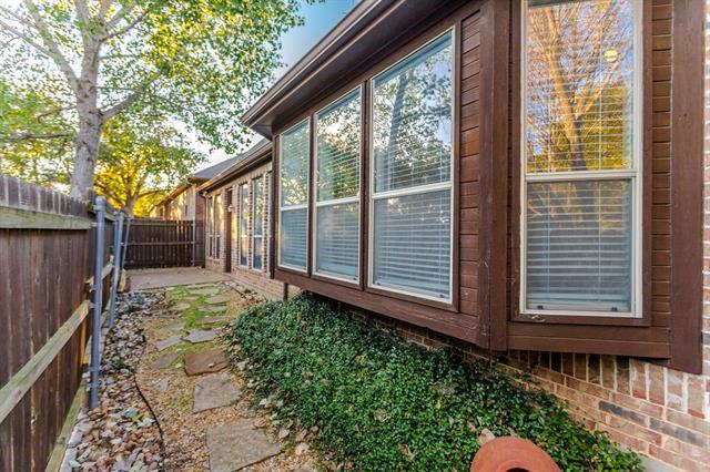 Building Photo - 7129 Stone Villa Cir