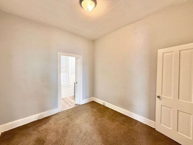 Building Photo - 309-311 Colorado Ave