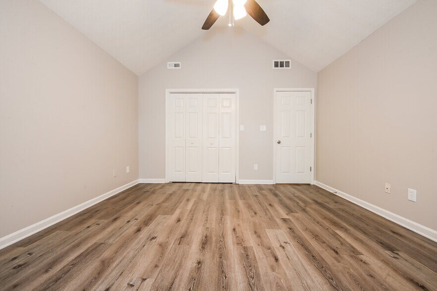 Building Photo - 642 Beaver Run Trce