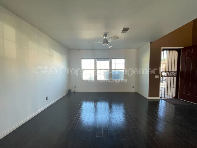 Building Photo - 176 Nightfall Rd