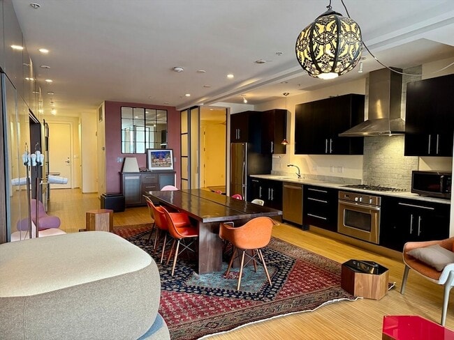 Building Photo - 36 A St