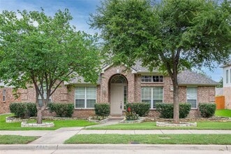 Building Photo - 8216 Spring Valley Ln