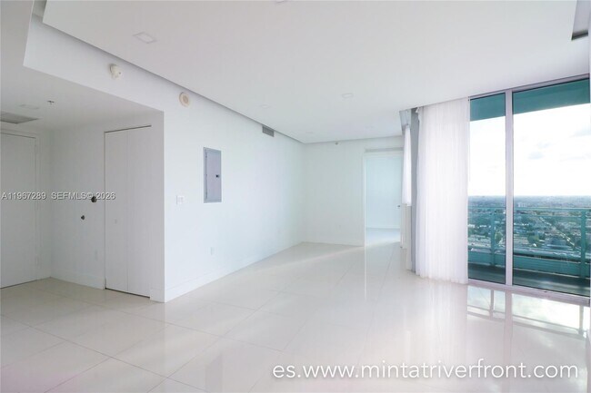 Building Photo - 92 SW 3rd St