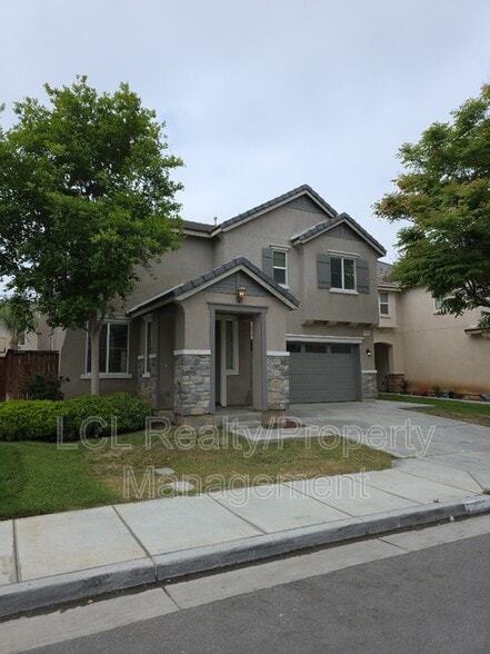 Building Photo - 1737 Dobell St