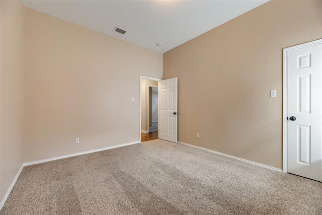 Building Photo - 3404 Pinecone Dr