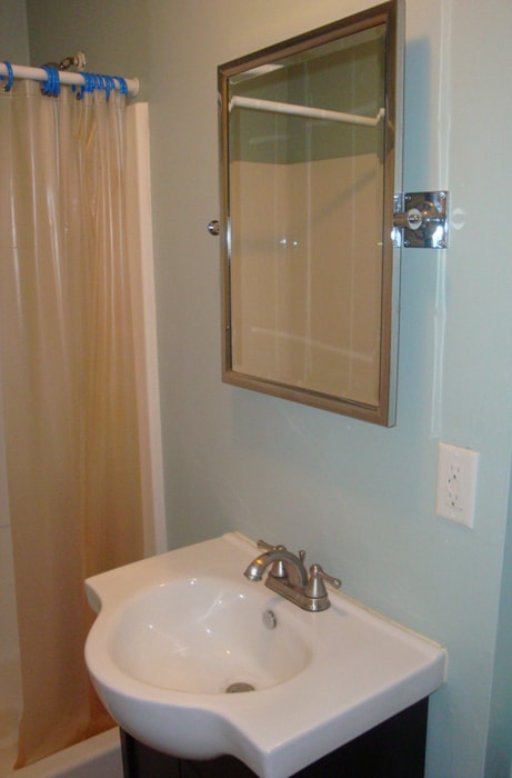 Building Photo - 11 Silk St