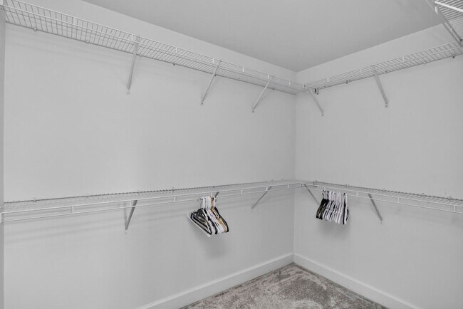 Building Photo - 8605 Peckham Ln