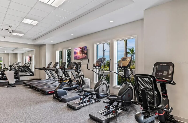 Building Photo - 15968 Crofton Spgs Wy