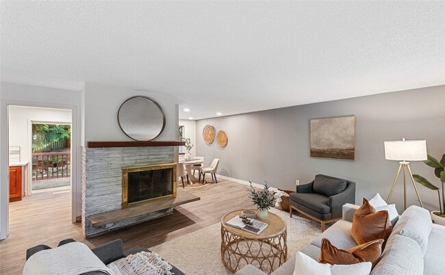 Building Photo - Stunning 4-Bedroom, 2.5-Bath Remodeled Home in Rushmore, Gig Harbor