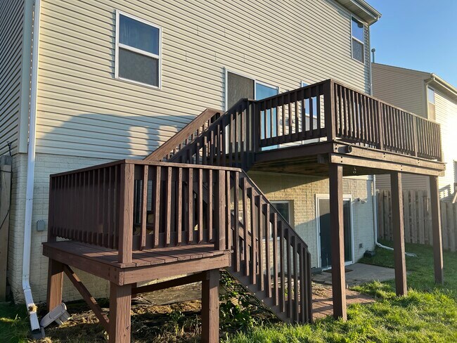 Building Photo - 19618 T St