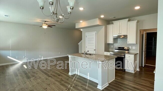 Building Photo - 204 Vickery Ln