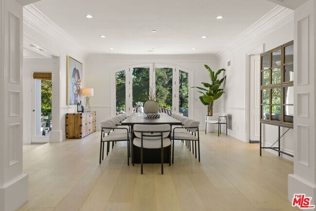 Building Photo - 11730 Stonehenge Ln