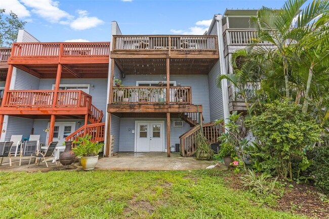 Building Photo - 574 Ryans Woods Ln