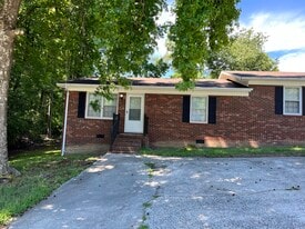 Building Photo - 1020B Fisher Faith St